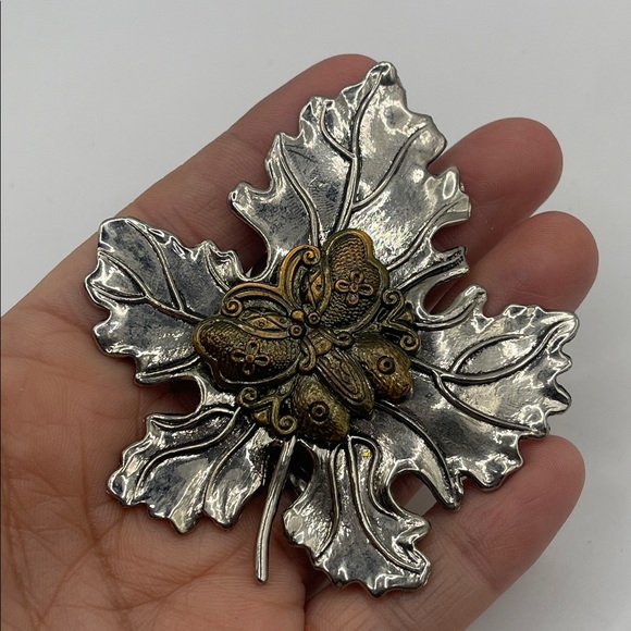 Jewelry - Sylvia Dahl  Leaf Hair/ Scarf Clip Signed